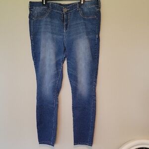 Maurices Blue Ankle Cropped Jeans with Modern Cut